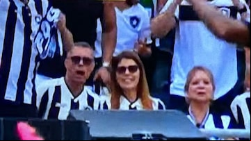 Fábio Mitidieri (PSD), governador de Sergipe, é visto assistindo à final da Libertadores. Foto: Reprodução/@GleiceQueirozz via Instagram