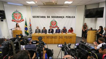 Secretário de Segurança Pública, Guilherme Derrite, anuncia criação de força-tarefa para investigar assassinato que ocorreu no Aeroporto de Guarulhos, em São Paulo, na última semana. Foto: Marcelo Camargo/Governo de SP