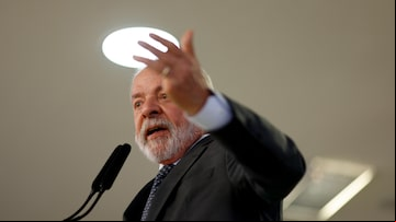 O presidente do Brasil, Luiz Inácio Lula da Silva, participa de uma coletiva de imprensa no Palácio do Planalto, em Brasília