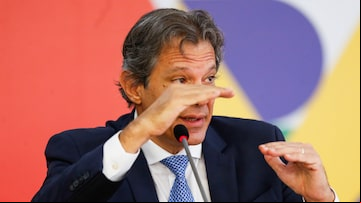 HADDAD BRASÍLIA DF 28.11.2014 FERNANDO HADDAD / CORTE DE GASTOS POLÍTICA - Os Esther Dweck (Gestão Inovação) ministros Fernando Haddad, ( Fazenda) Simone Tebet ( Planejamento e Orçamento) Rui Costa ( Casa Civil) Elexandre Padilha ( Relações Institucionais) e Paulo Pimenta (SECOM) concedem coletiva de imprensa na manhã desta quinta-feira (28), realizada no Salão Leste do Palácio do Planalto em Brasília. FOTO: WILTON JUNIOR/ ESTADÃO. Foto: WILTON JUNIOR/Estadão